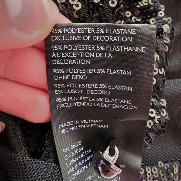 Black Sequin Sleeveless Top - Picture 7 of 11